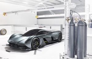 Este es el F1 de calle de Aston Martin y RedBull, el AM-RB001
