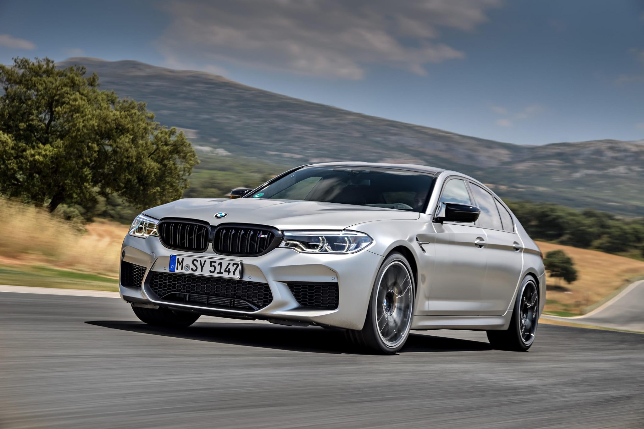 P90315964_highRes_the-new-bmw-m5-compe