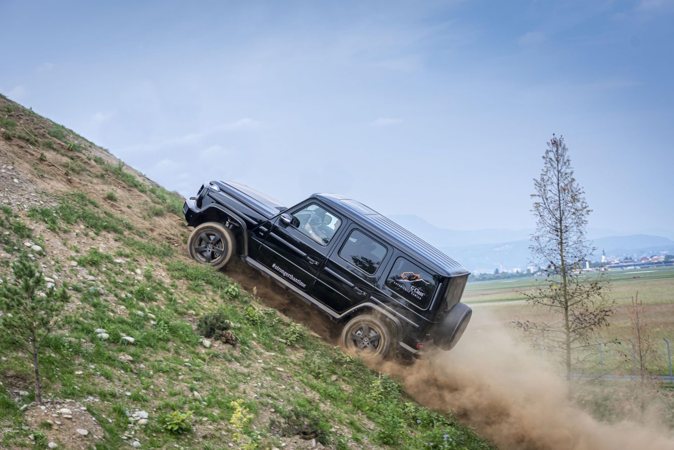 https://cdn1.luxurynewsmotor.com/wp-content/uploads/2019/06/19C0475_102-1362x909.jpg