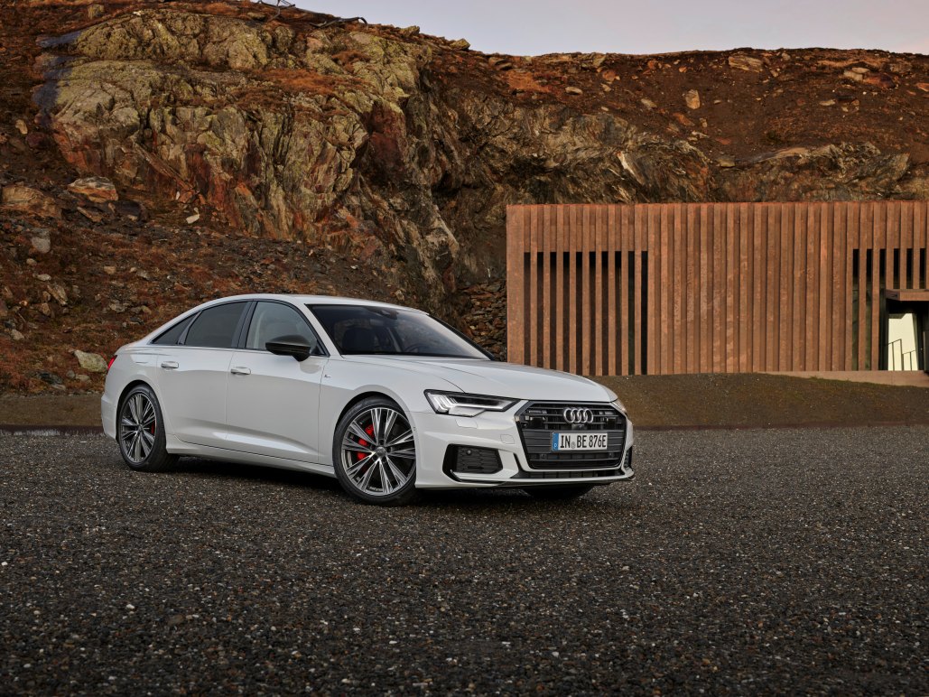 Electrifying full-size sedan: the Audi A6 55 TFSI e quattro