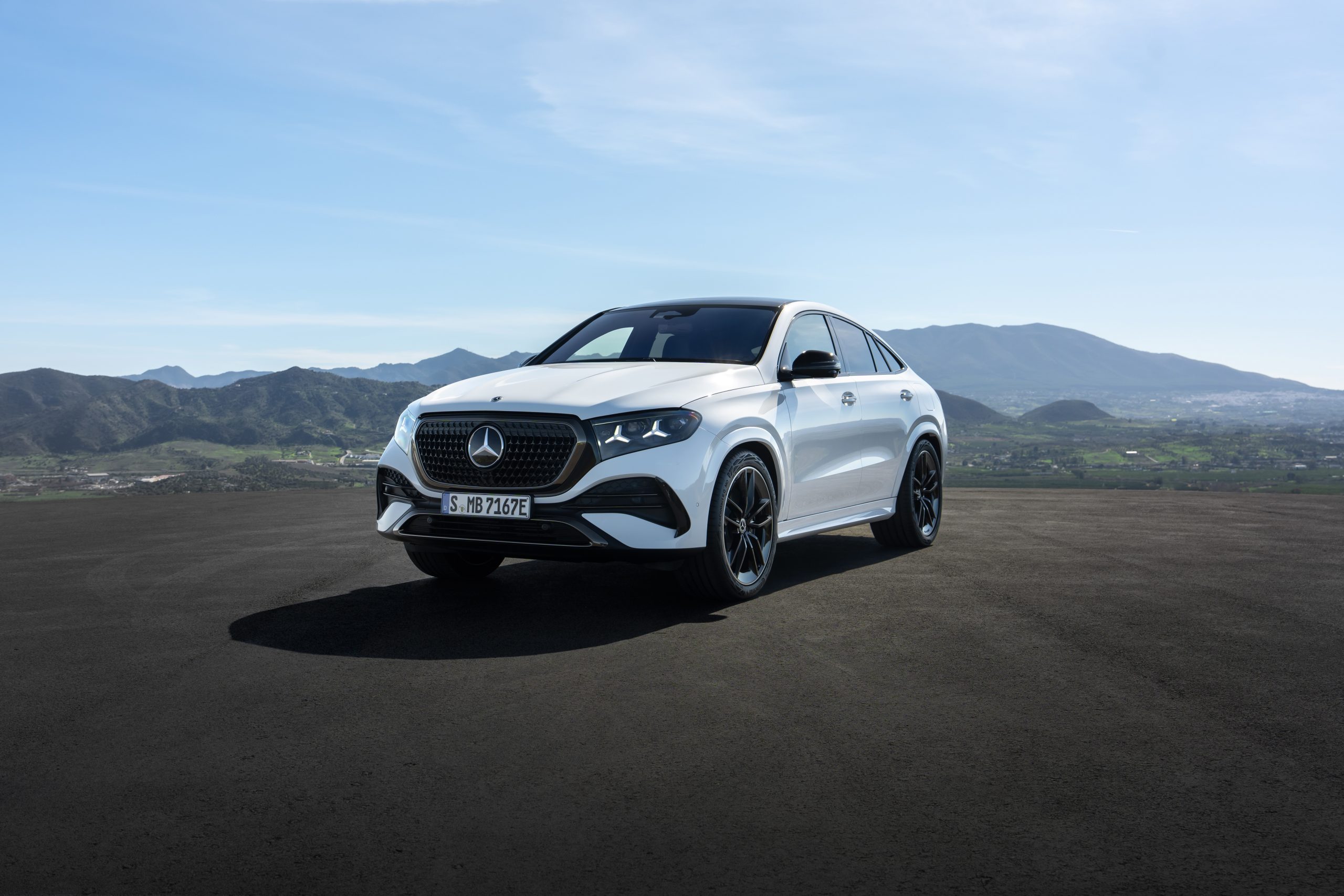 Das neue Mercedes-Benz GLE Coupé: Kraftvoll, selbstbewusst, intuitiv und ausdrucksstarkThe new Mercedes-Benz GLE Coupé: Powerful, commanding, intuitive, expressive