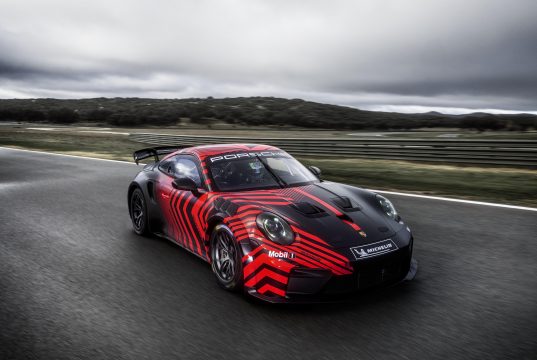 Porsche presenta el 911 GT4 R para la competición de clientes