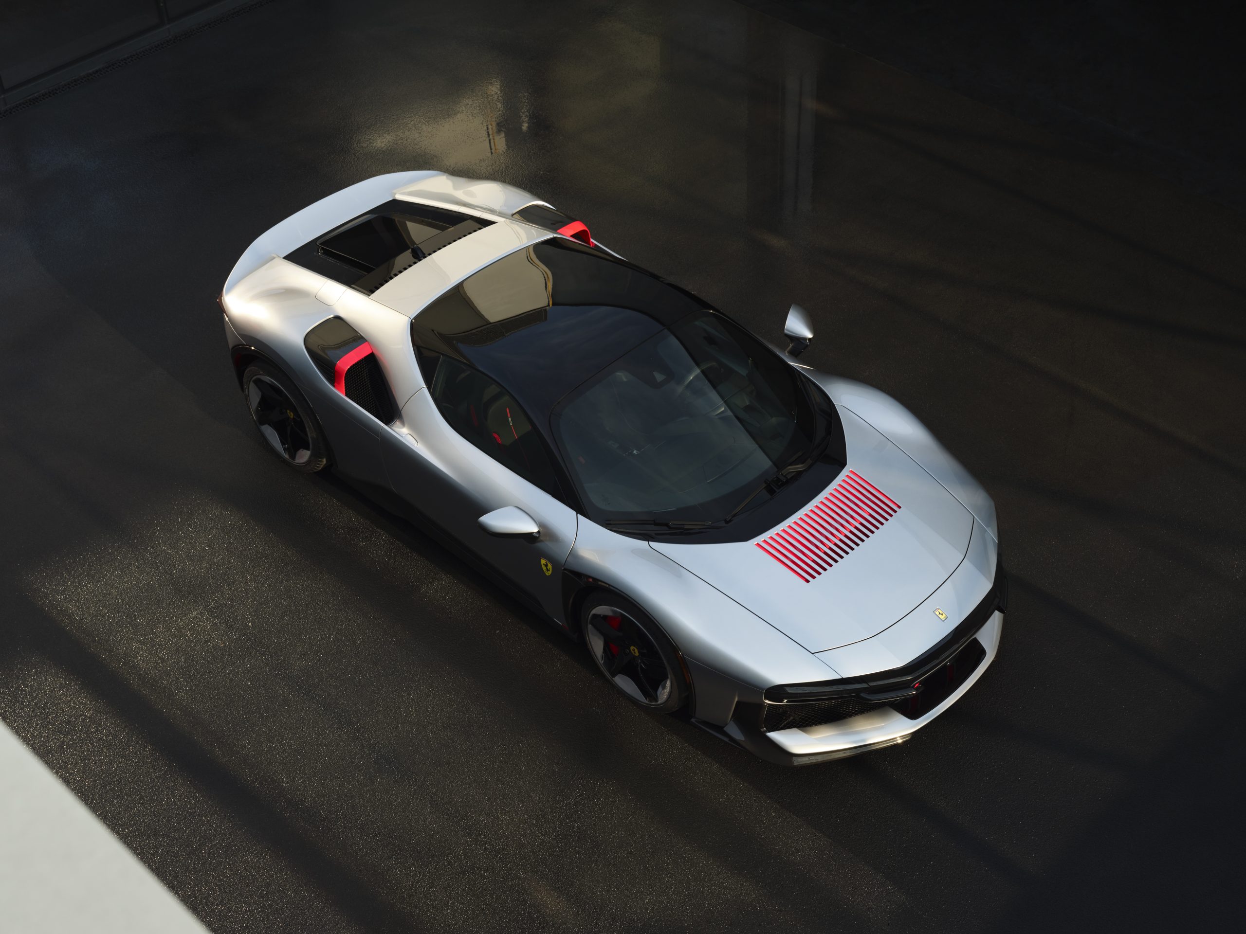 FERRARI_CZ26_20260814_PIC_27_71e356f5-97a0-4302-b99d-143acb877413